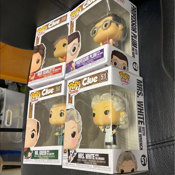 Set of 4 retro CLUE FUNKO POPS MRS WHITE, mr Green Mrs sca…CHRISTMAS SALE - Picture 2 of 5